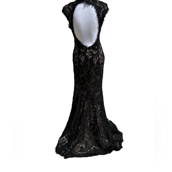 Royal Queen MermaidBlack Crystal Lace Gown - Picture 2 of 6